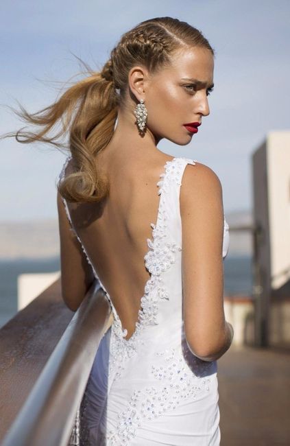 ...abito on-line schiena nuda....