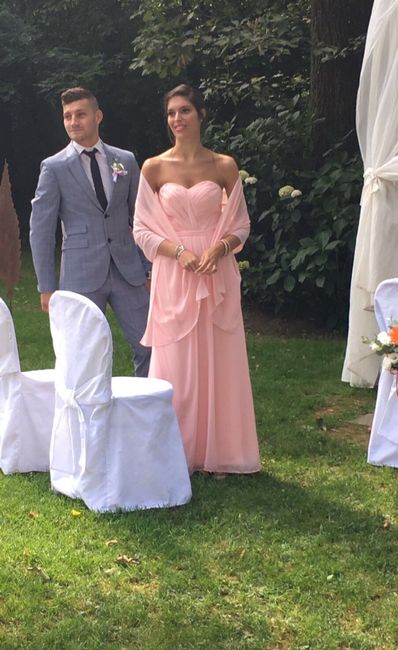  L'outfit per la testimone - 1