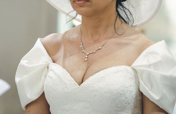 Gioielli abito con scollo a cuore - 1