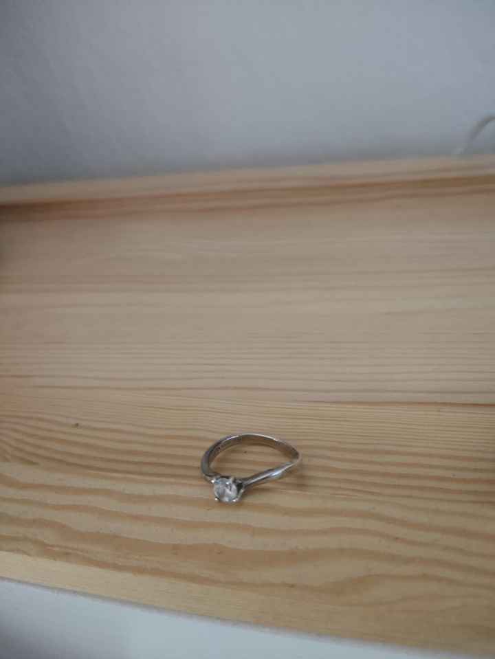 Come è il vostro anello di fidanzamento?? - 1