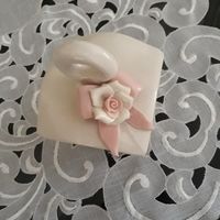 Potete mostrarmi le vostre bomboniere? - 2