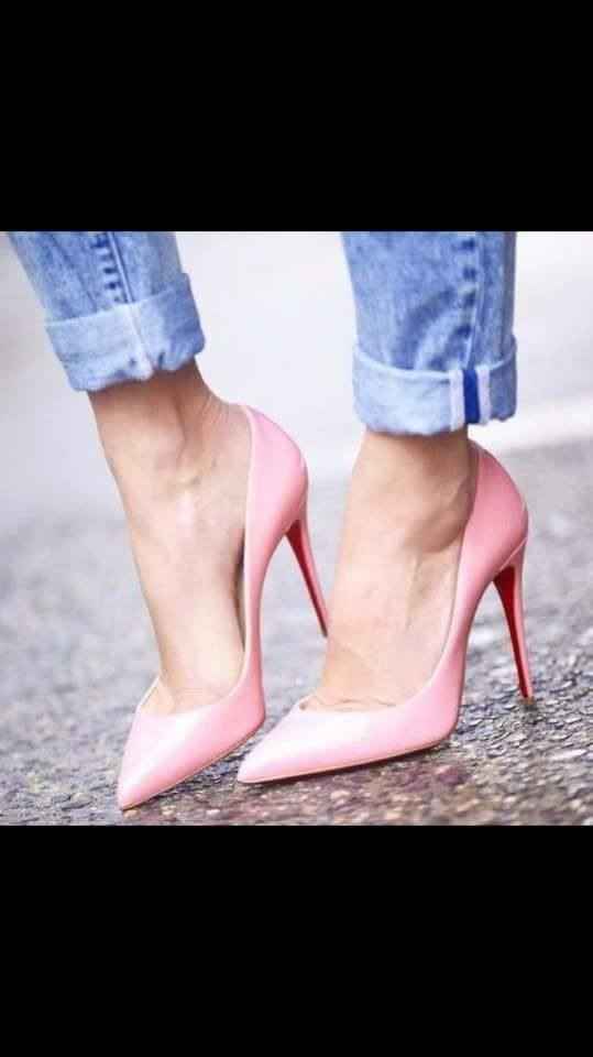 Perché è più complicato trovare le scarpe che il vestito??? - 1