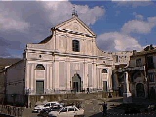 Chiesa Ss.m pietro e paolo apostoli!