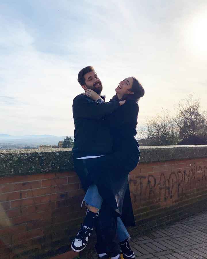 Postate una foto di voi due 👇 - 1