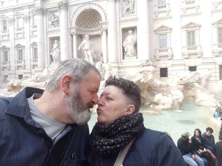 Postate una foto di voi due 👇 - 1