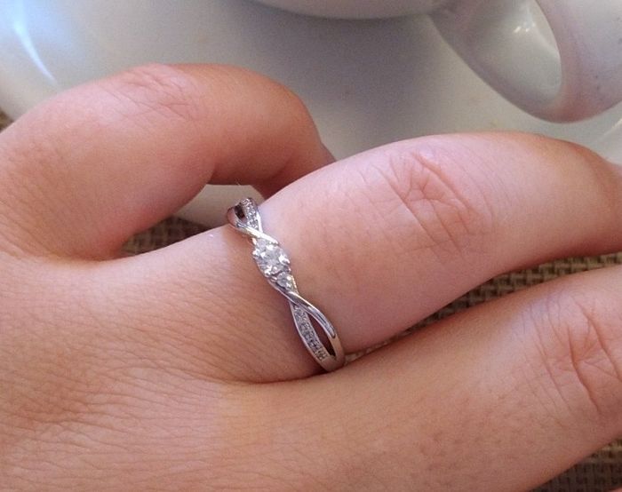 E ora mostraci una foto del tuo anello di fidanzamento! 14