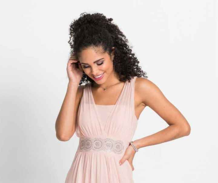 Lo scollo del tuo vestito: aperto o chiuso? - 1