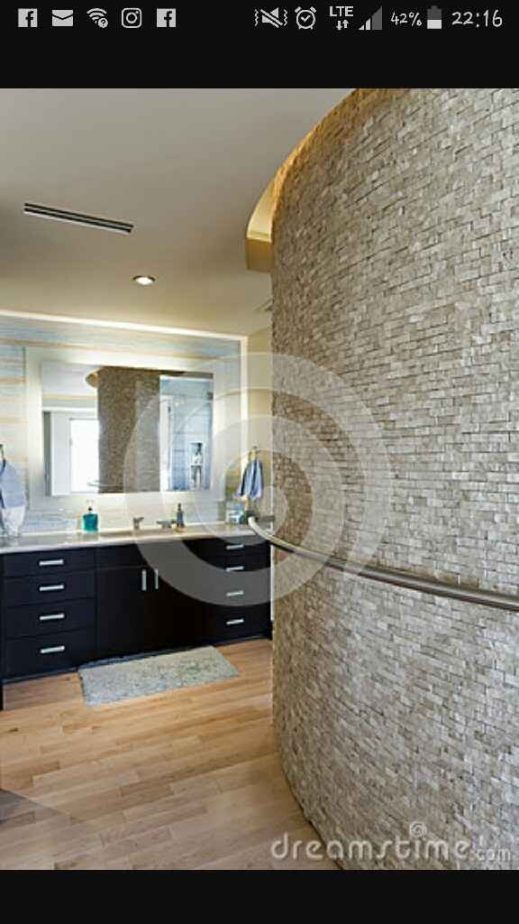 Consiglio su parete tonda - 1