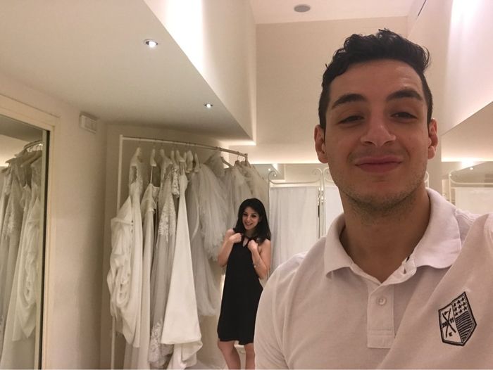 Curiosità..chi portate alla scelta abito? - 1