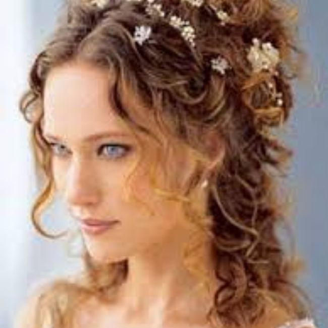 Acconciatura sposa per capelli ricci^2 5