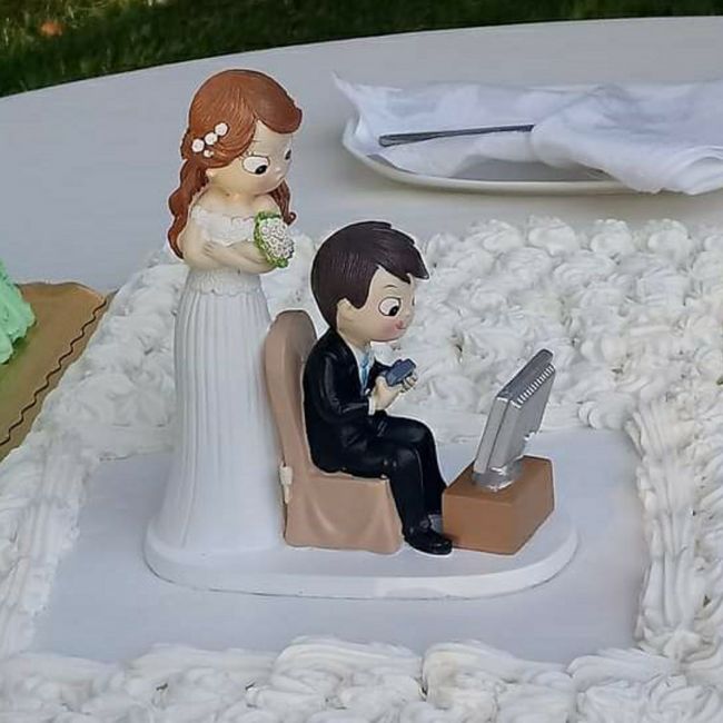 Cake topper 1