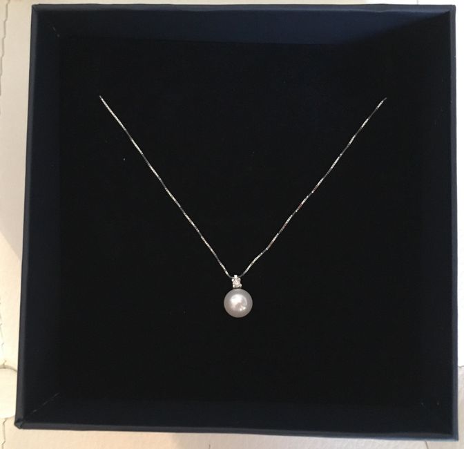 Collana e orecchini - 1