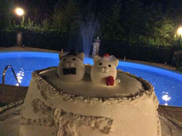 cake topper
