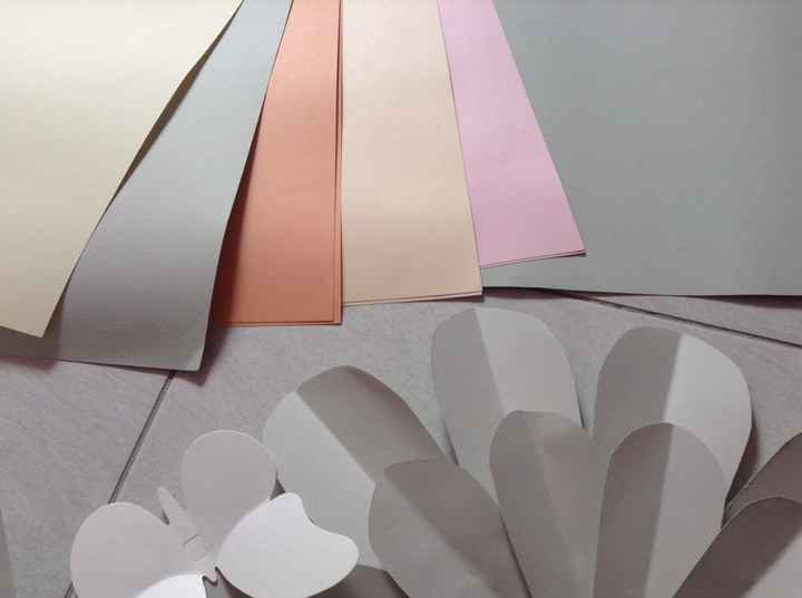 Fiori di carta decorativi - 1