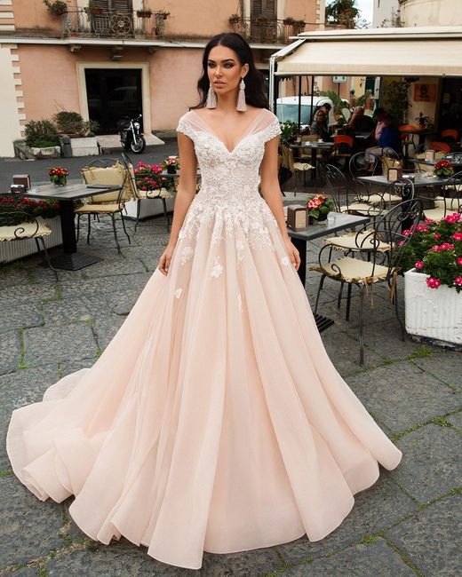 Abito da sposa bianco o colorato? 👗 2