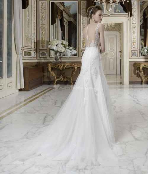 3) Vestito da sposa Toi Spose 2018