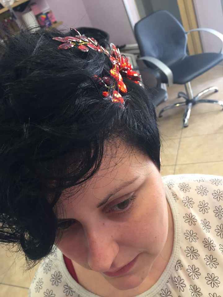 Acconciatura e abito... - 5