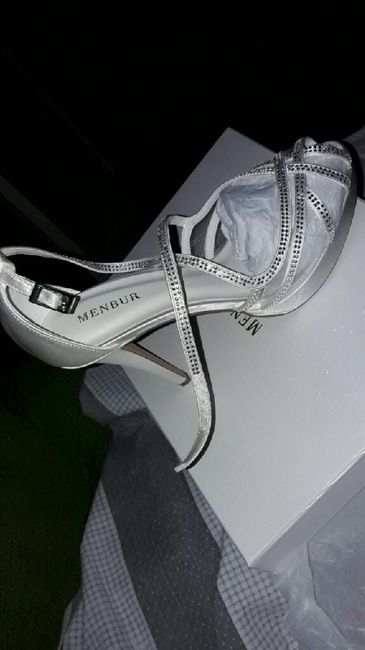 Sono fan - Scarpa sandalo o décolleté? - 1