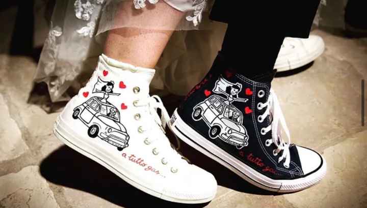 Snickers personalizzate per entrambi si o no? - 2