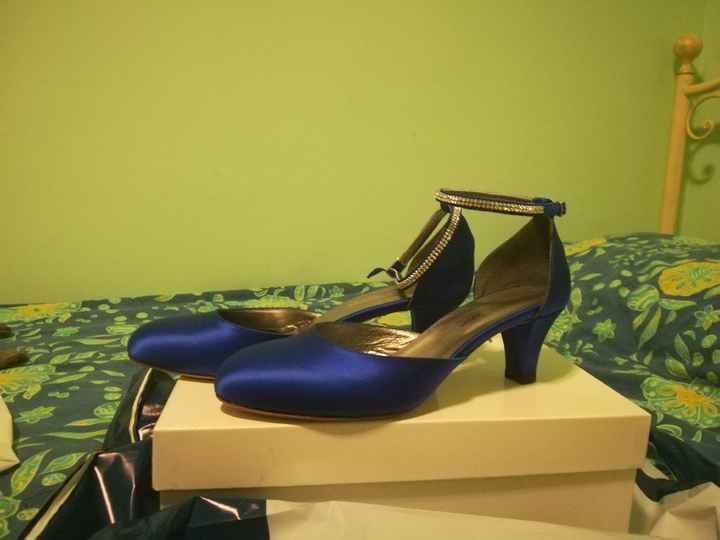  Habemus scarpe (ufficiali e di ricambio) - 1