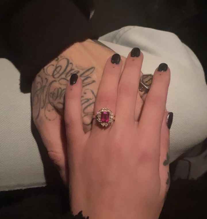 Come è il vostro anello di fidanzamento?? - 1