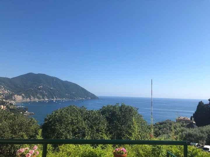 Vista dal sagrato della chiesa. Recco (Genova)