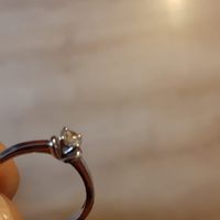 E ora mostraci una foto del tuo anello di fidanzamento! - 1