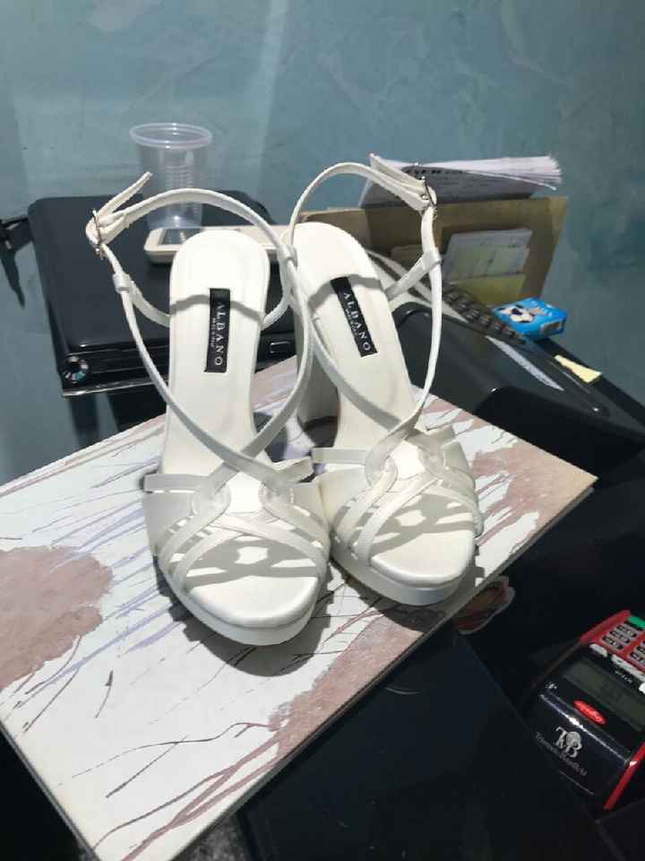 Scarpe trovate! - 2