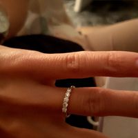 E ora mostraci una foto del tuo anello di fidanzamento! - 1