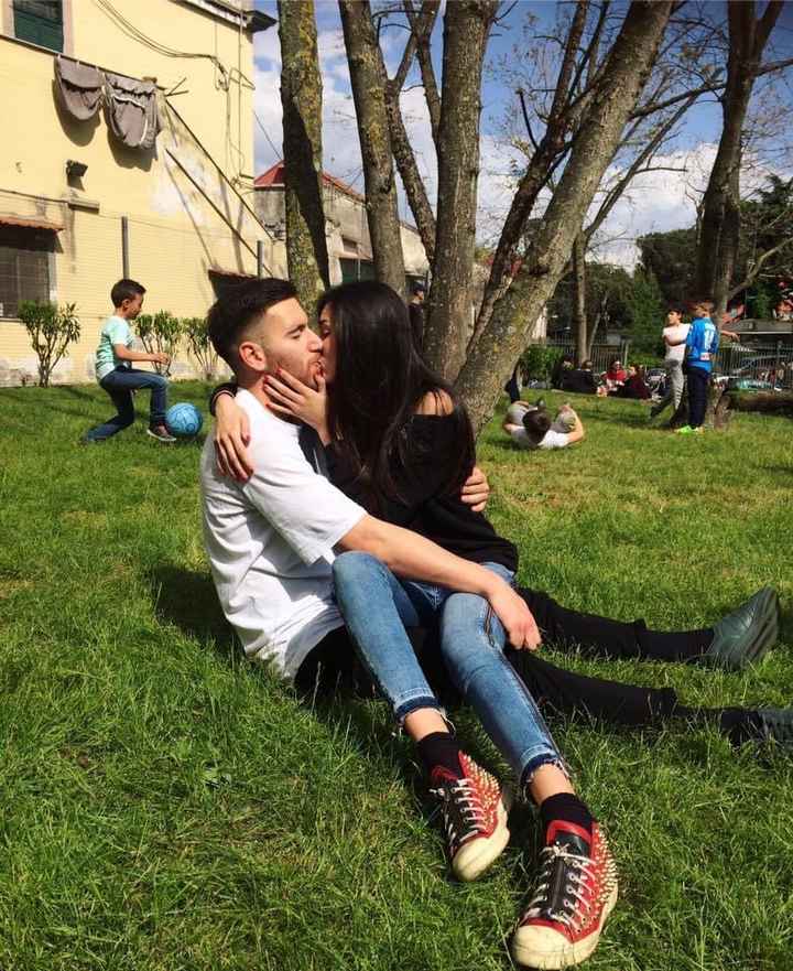 Postate una foto di voi due 👇 - 1