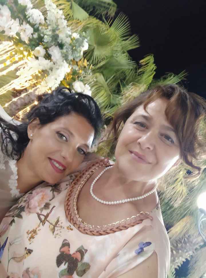 9 luglio 2022 dopo 6 anni abbiamo detto Sì! Mia figlia è stata la mia testimone mio mi ha accompagna