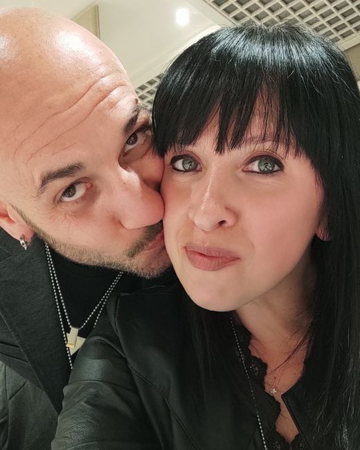 Vi va di mostrare una foto vostra foto insieme ? Ecco Noi ⬇️ - 1