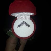 E ora mostraci una foto del tuo anello di fidanzamento! - 1