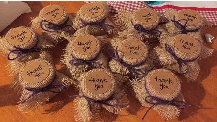 vi piacciono ? sono barattolini di sale aromatizzato alle erbe