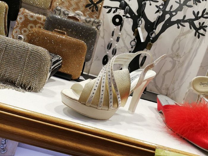 Scarpe non troppo alte!! - 1