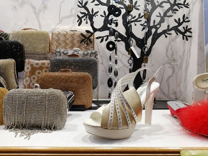 Le vostre scarpe - 1