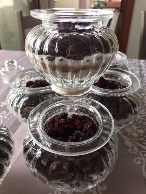 Preparazione delle bomboniere