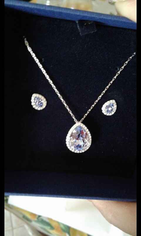 E ora passiamo agli orecchini. voi quali avete scelto? - 1