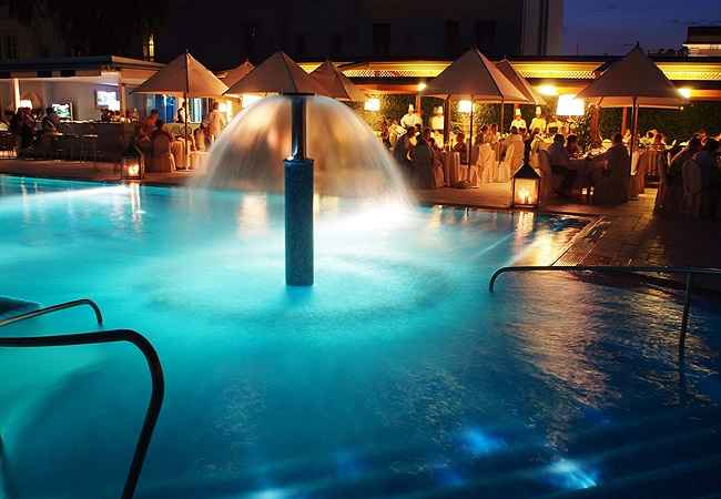 Piscina (Hotel Mediterraneo Sorrento)