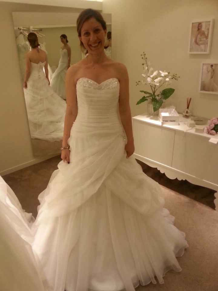 Abito trovato e oggi e' il mio compleanno  - 1