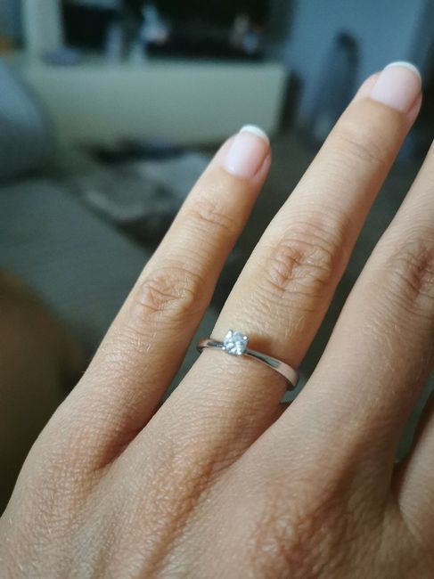 E ora mostraci una foto del tuo anello di fidanzamento! 1