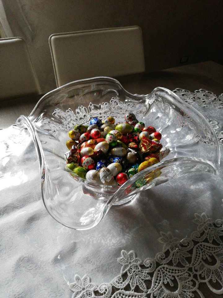 Cosa si mette per abbellire i comodini e il centrotavola 😅 - 1