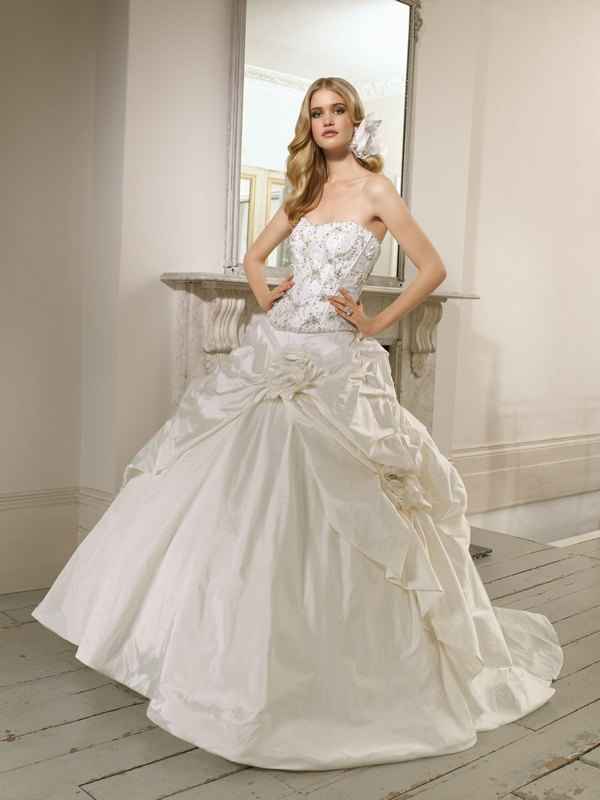 I nostri abiti: spose 2015 - 2