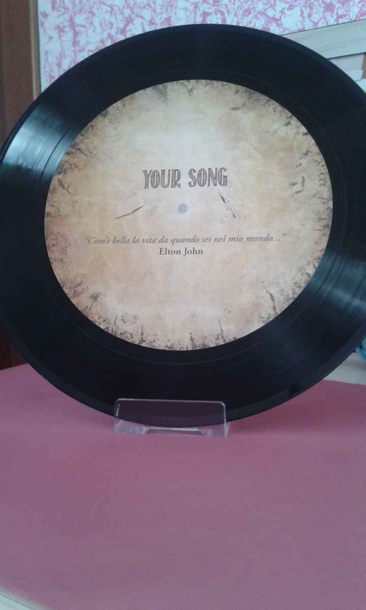 Segnatavolo con vinile fatti! - 1