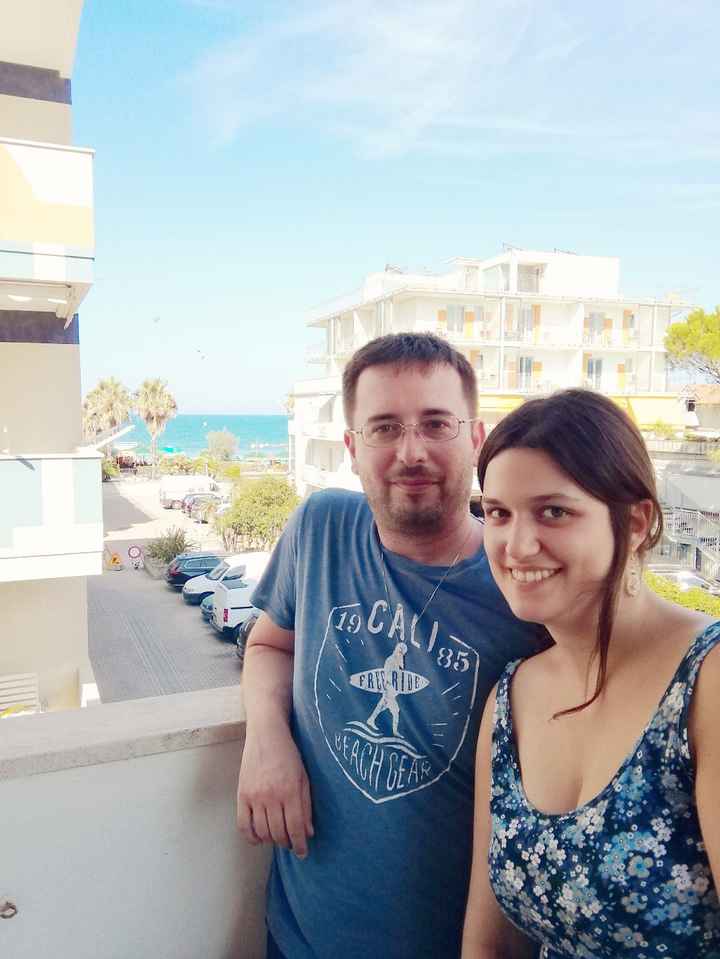 non abbiamo foto così belle perchè lui odia farsi fotografare, forse questa è una delle meno peggio 