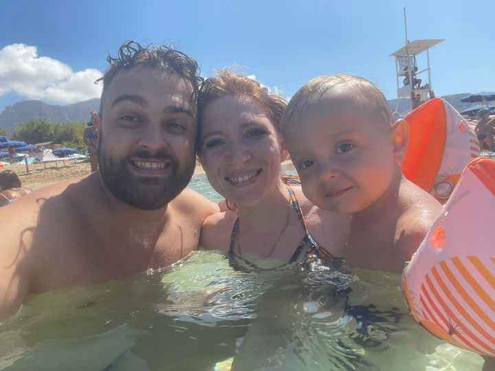 Postate una foto di voi due 👇 - 1