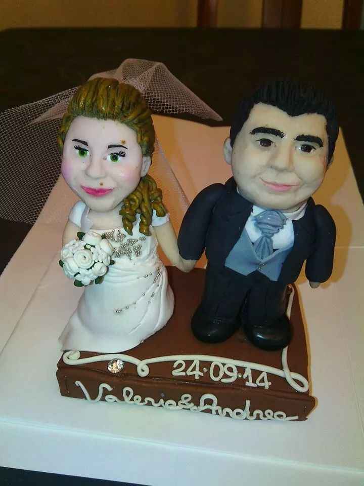 Aiuto cake topper personalizzato !!! - 1
