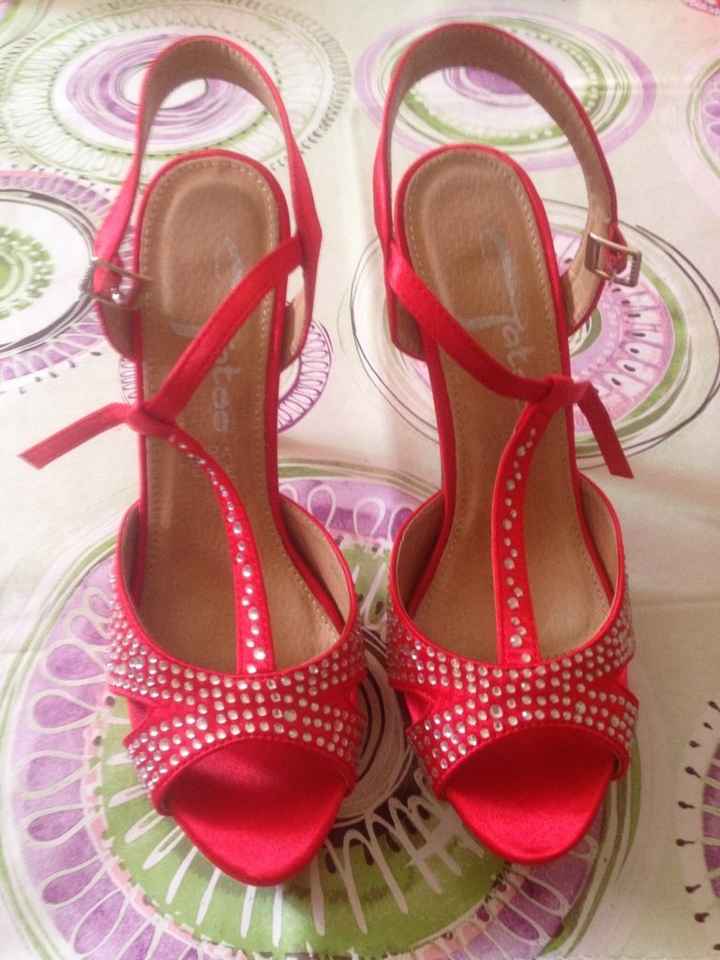 Chi fa o ha fatto il matrimonio con particolari in rosso??? - 1