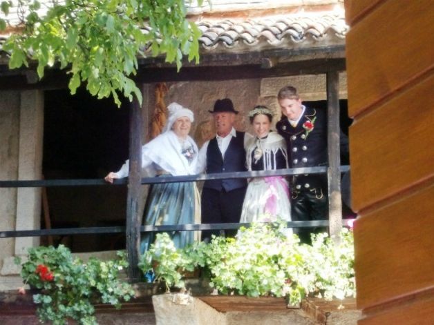 Le Nozze Carsiche: un matrimonio che coinvolge un intero paese 11