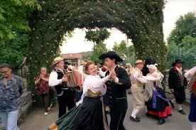 Le Nozze Carsiche: un matrimonio che coinvolge un intero paese - 2